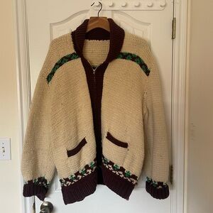 Vintage Cream and Brown Zip-Up Sweater with Green Accents